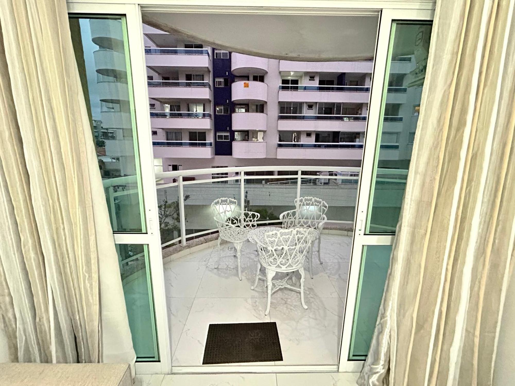 Apt 5 Minutos Praia Do Forte - Ar Condicionado Кабо Фрио Екстериор снимка